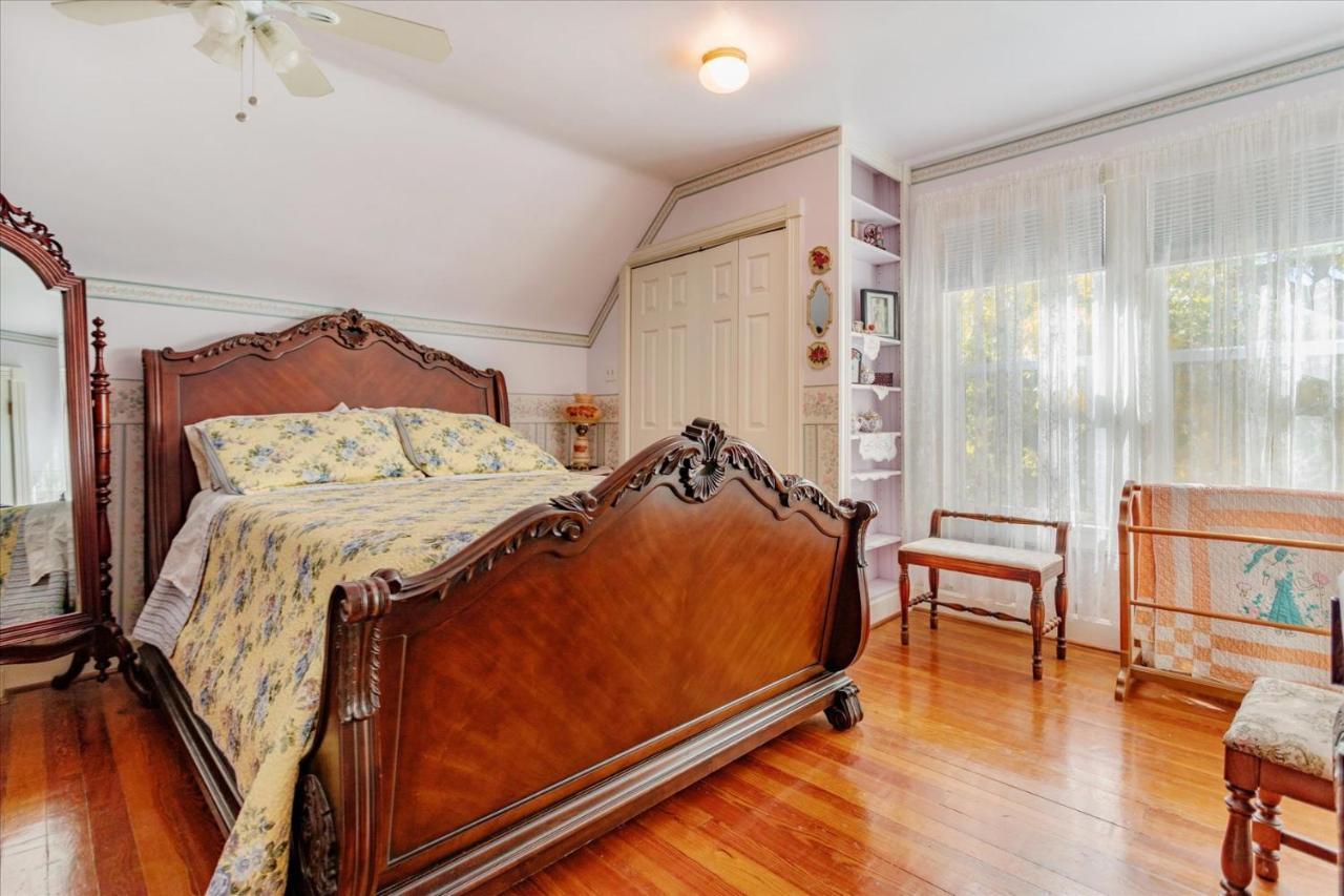The Silk Pincushion (Adults Only) Bed & Breakfast Golden Dış mekan fotoğraf