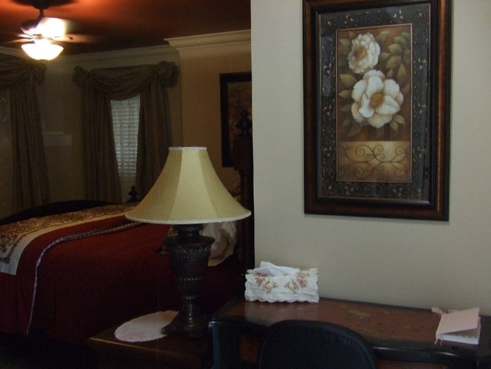 The Silk Pincushion (Adults Only) Bed & Breakfast Golden Dış mekan fotoğraf